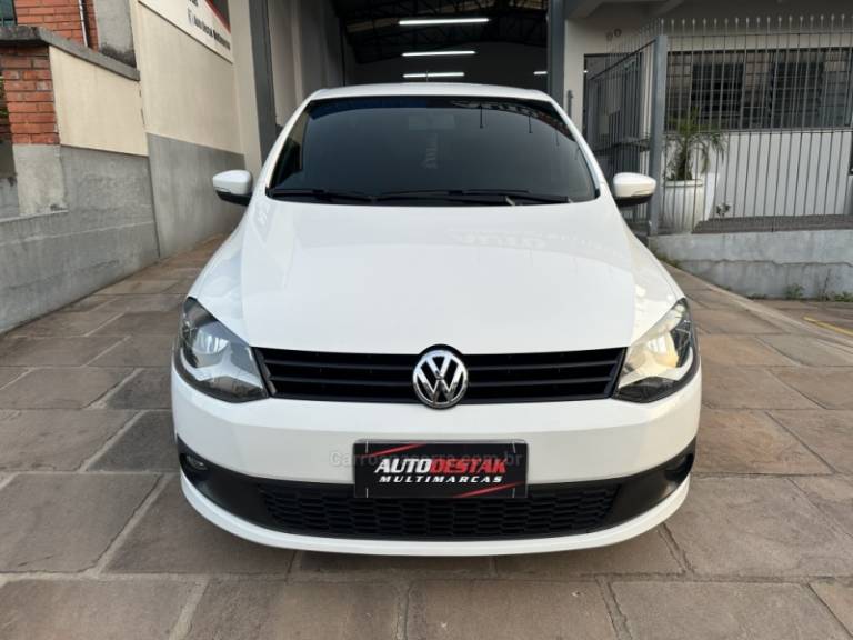 VOLKSWAGEN - FOX - 2014/2014 - Branca - R$ 45.900,00