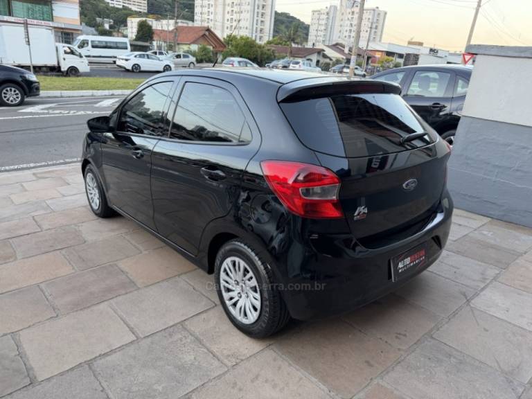 FORD - KA - 2017/2017 - Preta - R$ 41.900,00