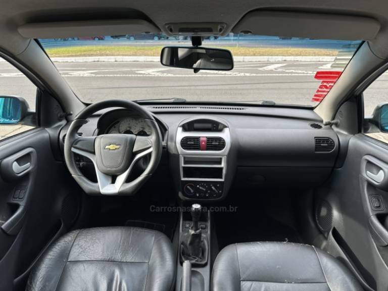 CHEVROLET - MONTANA - 2006/2006 - Prata - R$ 39.999,00