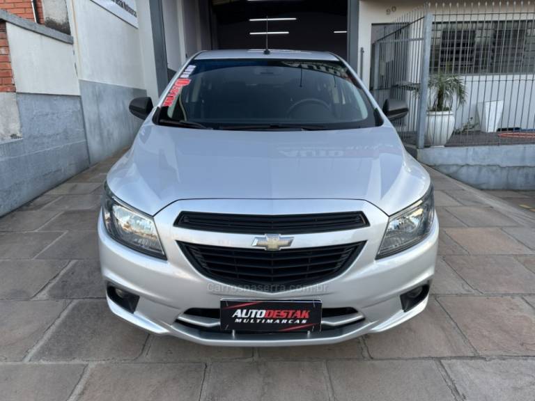 CHEVROLET - ONIX - 2019/2019 - Prata - R$ 51.900,00