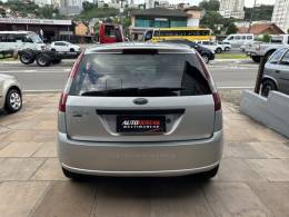FORD - FIESTA - 2003/2003 - Prata - R$ 19.900,00