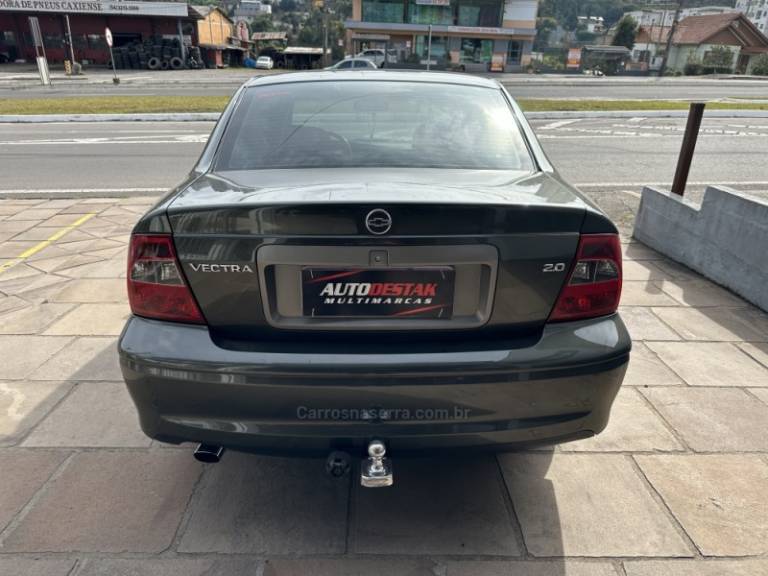 CHEVROLET - VECTRA - 2005/2005 - Marrom - R$ 59.900,00