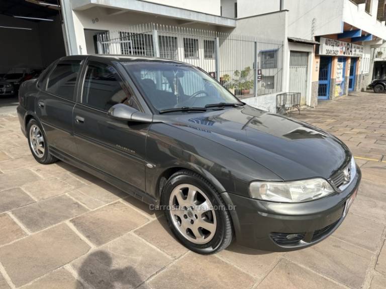 CHEVROLET - VECTRA - 2005/2005 - Marrom - R$ 59.900,00