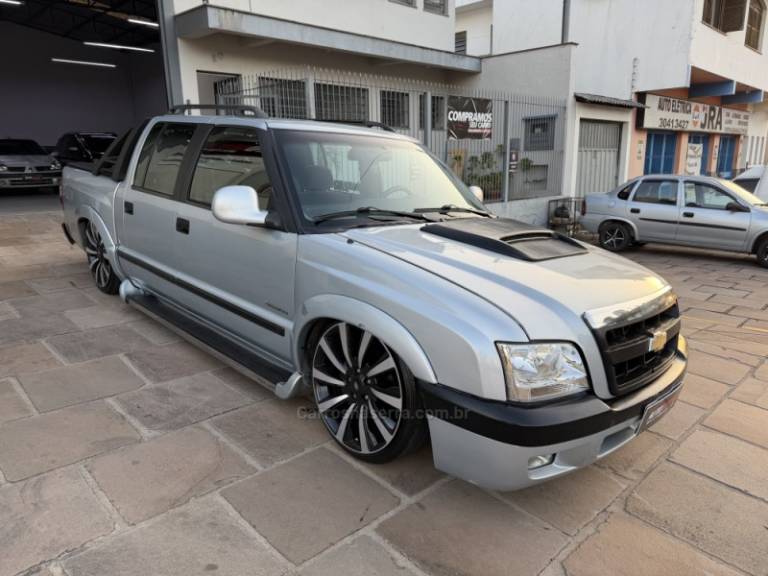 CHEVROLET - S10 - 2006/2006 - Prata - R$ 71.900,00