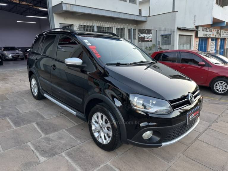 VOLKSWAGEN - SPACE CROSS - 2014/2014 - Preta - R$ 54.900,00