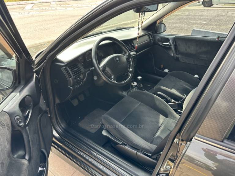 CHEVROLET - VECTRA - 2005/2005 - Marrom - R$ 59.900,00
