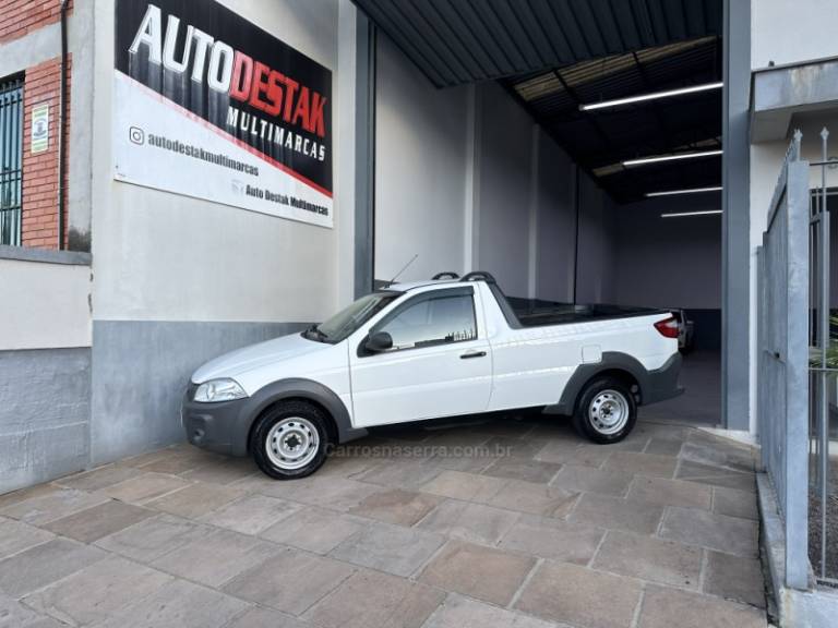 FIAT - STRADA - 2015/2015 - Branca - R$ 44.900,00