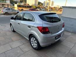 CHEVROLET - ONIX - 2019/2019 - Prata - R$ 51.900,00