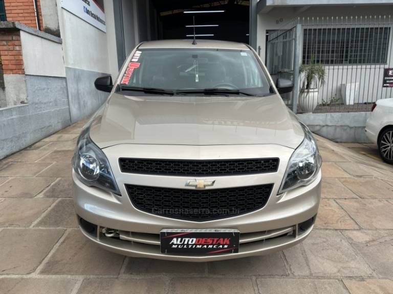 CHEVROLET - AGILE - 2013/2013 - Bege - R$ 38.900,00