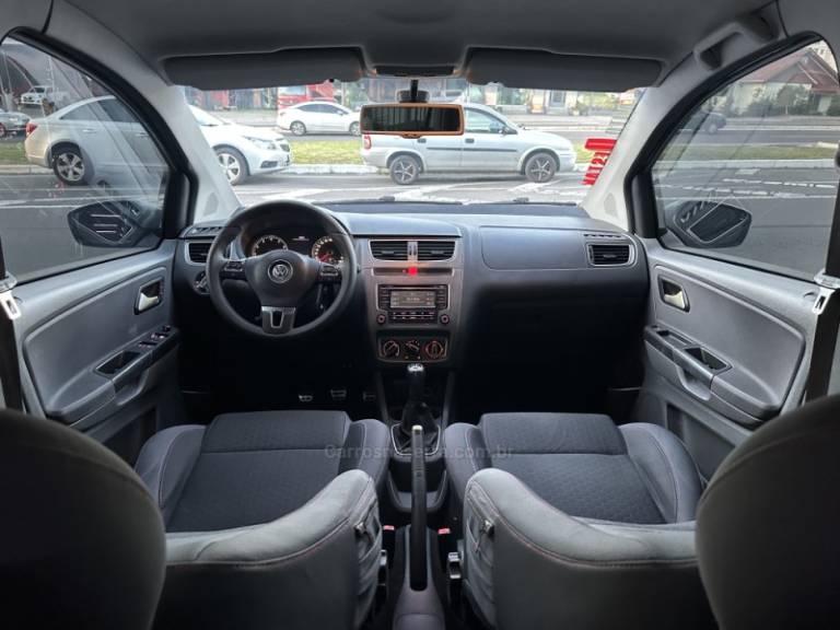 VOLKSWAGEN - SPACE CROSS - 2014/2014 - Preta - R$ 54.900,00