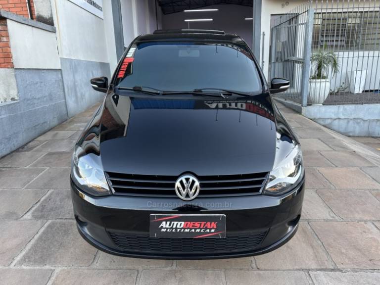 VOLKSWAGEN - FOX - 2011/2011 - Preta - R$ 41.900,00