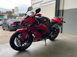 HONDA - CBR 600RR - 2010/2010 - Vermelha - R$ 45.900,00