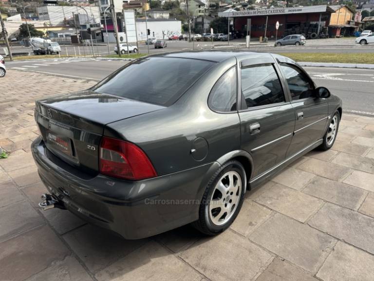 CHEVROLET - VECTRA - 2005/2005 - Marrom - R$ 59.900,00
