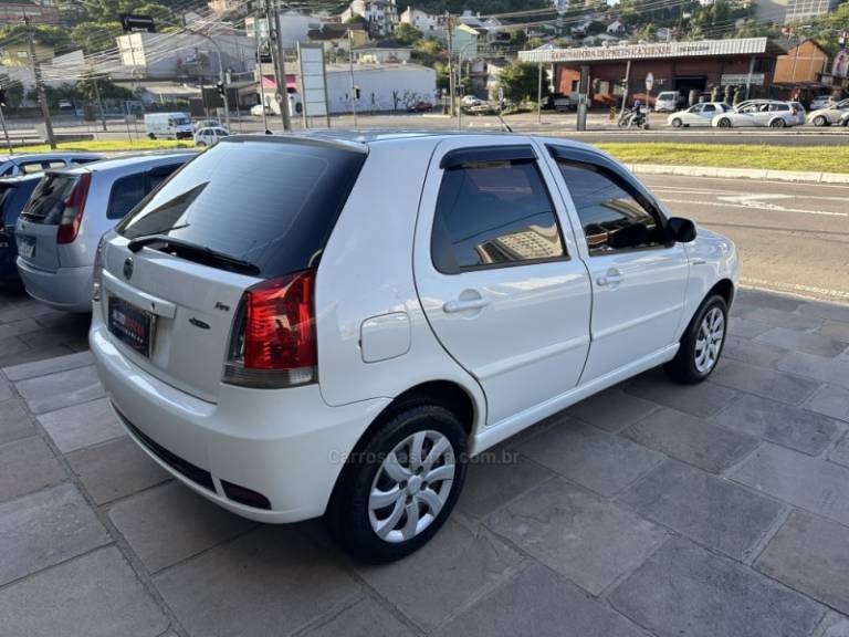 FIAT - PALIO - 2008/2008 - Branca - R$ 24.900,00