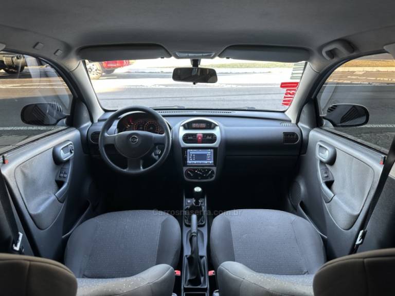 CHEVROLET - CORSA - 2008/2008 - Prata - R$ 28.900,00