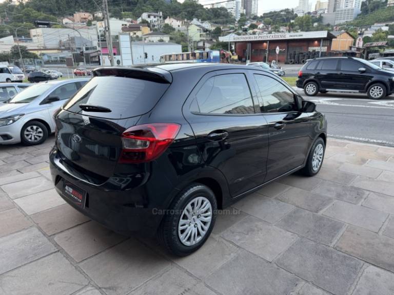 FORD - KA - 2017/2017 - Preta - R$ 41.900,00