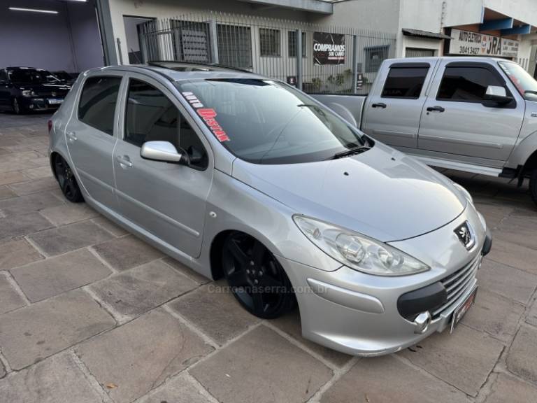 PEUGEOT - 307 - 2010/2010 - Prata - R$ 29.900,00