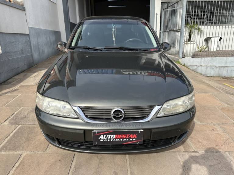 CHEVROLET - VECTRA - 2005/2005 - Marrom - R$ 59.900,00