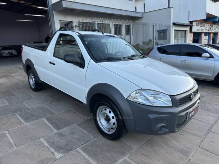 FIAT - STRADA - 2015/2015 - Branca - R$ 44.900,00