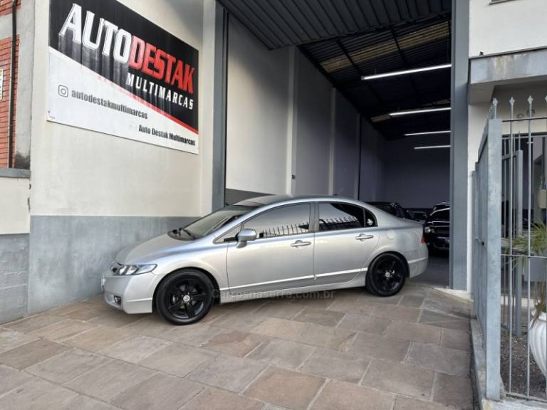 HONDA - CIVIC - 2008/2008 - Prata - R$ 53.900,00